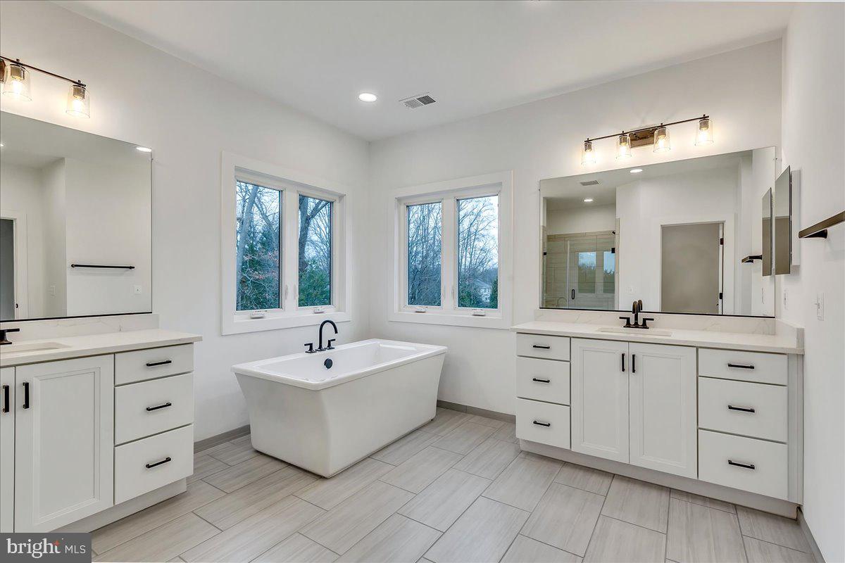 3499 AUDUBON COVE, HERNDON, Virginia 20171, 4 Bedrooms Bedrooms, ,5 BathroomsBathrooms,Residential,For sale,3499 AUDUBON COVE,VAFX2263878 MLS # VAFX2263878