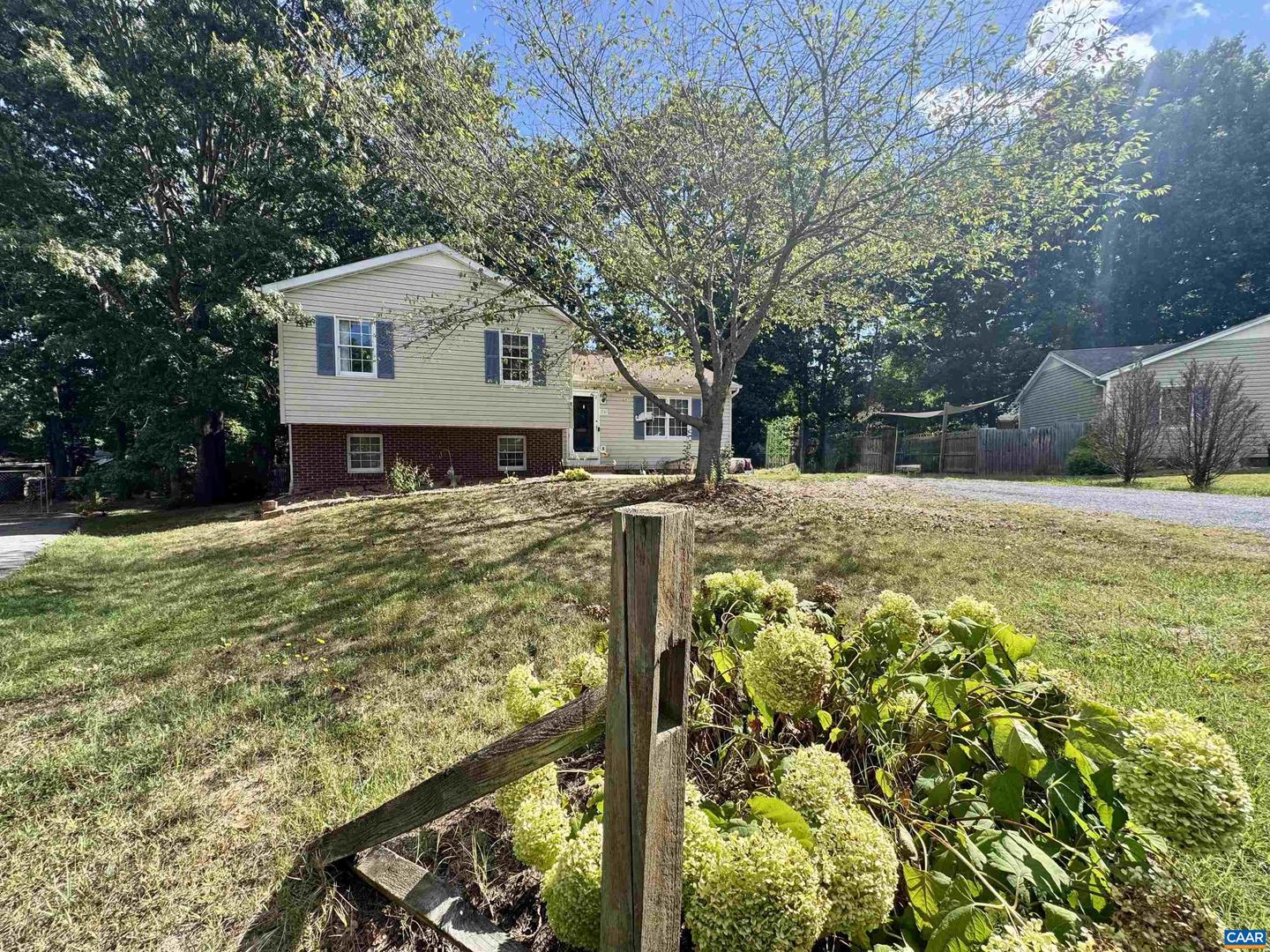 16 KINGSTON CT, STUARTS DRAFT, Virginia 24477, 4 Bedrooms Bedrooms, ,3 BathroomsBathrooms,Residential,For sale,16 KINGSTON CT,668338 MLS # 668338