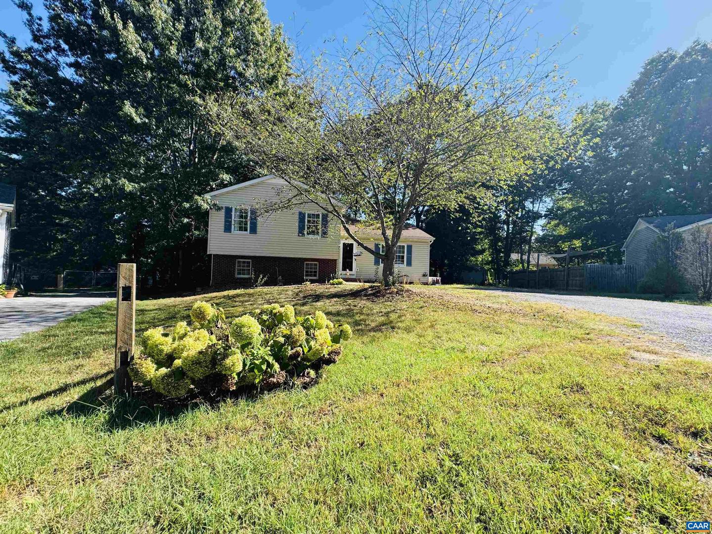 16 KINGSTON CT, STUARTS DRAFT, Virginia 24477, 4 Bedrooms Bedrooms, ,3 BathroomsBathrooms,Residential,For sale,16 KINGSTON CT,668338 MLS # 668338