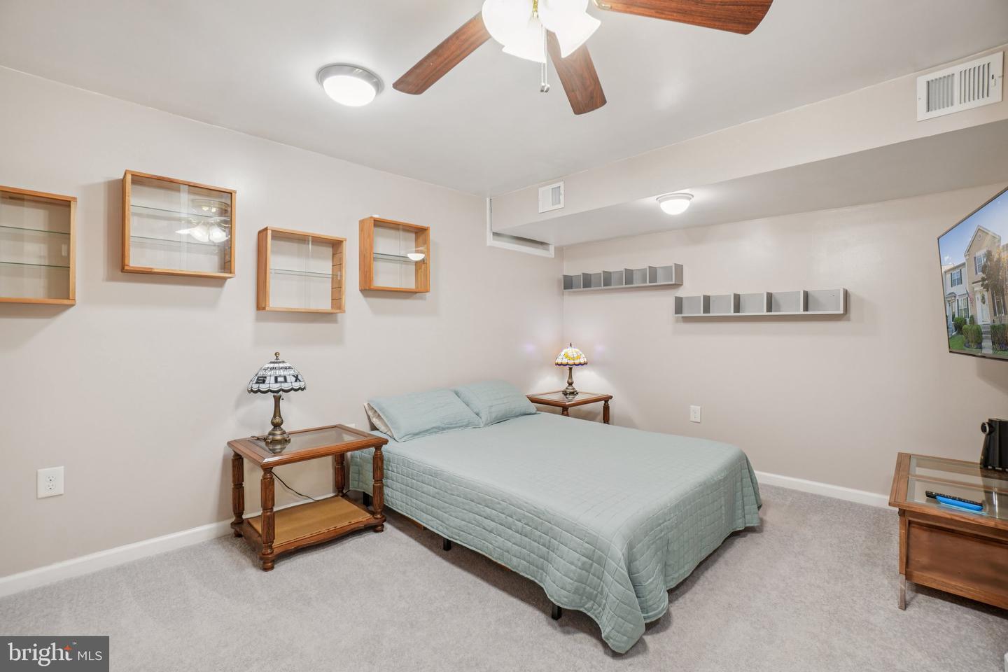 6575 OLD CARRIAGE DR, ALEXANDRIA, Virginia 22315, 2 Bedrooms Bedrooms, ,2 BathroomsBathrooms,Residential,For sale,6575 OLD CARRIAGE DR,VAFX2263920 MLS # VAFX2263920