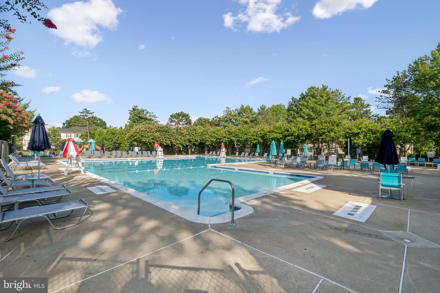 6575 OLD CARRIAGE DR, ALEXANDRIA, Virginia 22315, 2 Bedrooms Bedrooms, ,2 BathroomsBathrooms,Residential,For sale,6575 OLD CARRIAGE DR,VAFX2263920 MLS # VAFX2263920