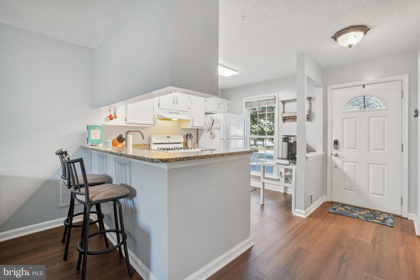 6575 OLD CARRIAGE DR, ALEXANDRIA, Virginia 22315, 2 Bedrooms Bedrooms, ,2 BathroomsBathrooms,Residential,For sale,6575 OLD CARRIAGE DR,VAFX2263920 MLS # VAFX2263920