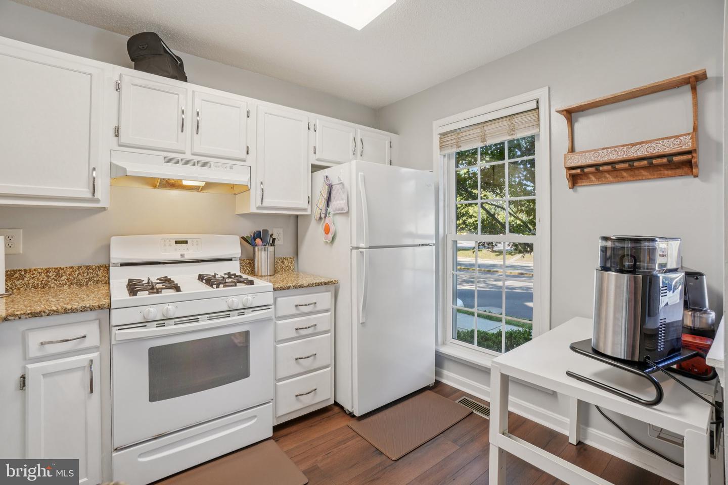 6575 OLD CARRIAGE DR, ALEXANDRIA, Virginia 22315, 2 Bedrooms Bedrooms, ,2 BathroomsBathrooms,Residential,For sale,6575 OLD CARRIAGE DR,VAFX2263920 MLS # VAFX2263920