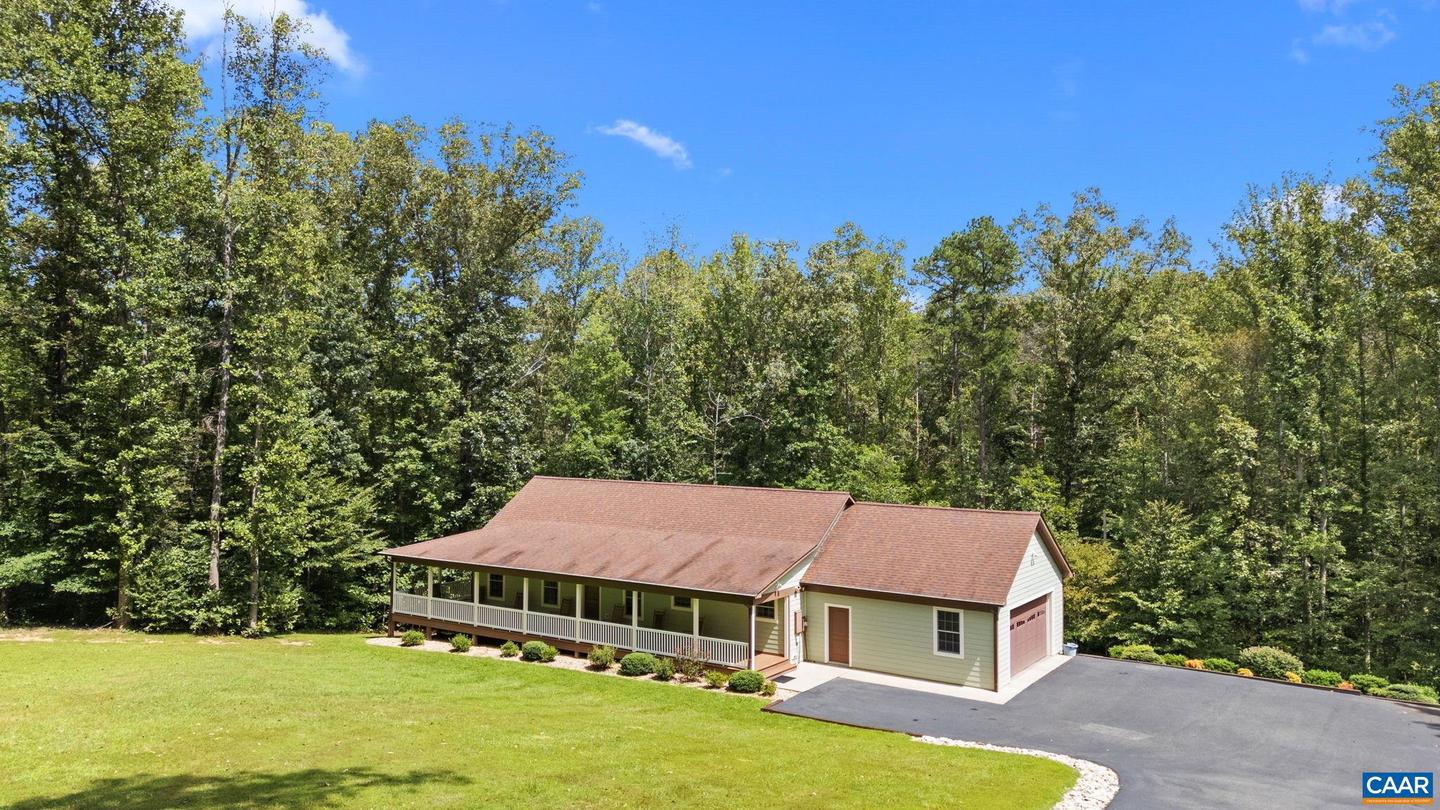 7844 JAMES MADISON HWY, FORK UNION, Virginia 23055, 3 Bedrooms Bedrooms, ,4 BathroomsBathrooms,Residential,For sale,7844 JAMES MADISON HWY,668350 MLS # 668350