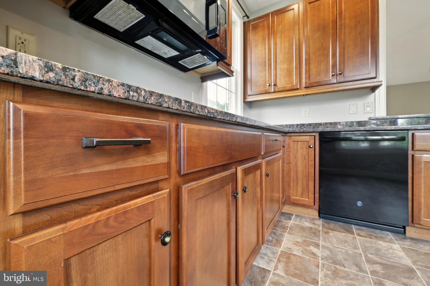 617 REDBUD LN, WOODSTOCK, Virginia 22664, 3 Bedrooms Bedrooms, ,2 BathroomsBathrooms,Residential,For sale,617 REDBUD LN,VASH2011108 MLS # VASH2011108