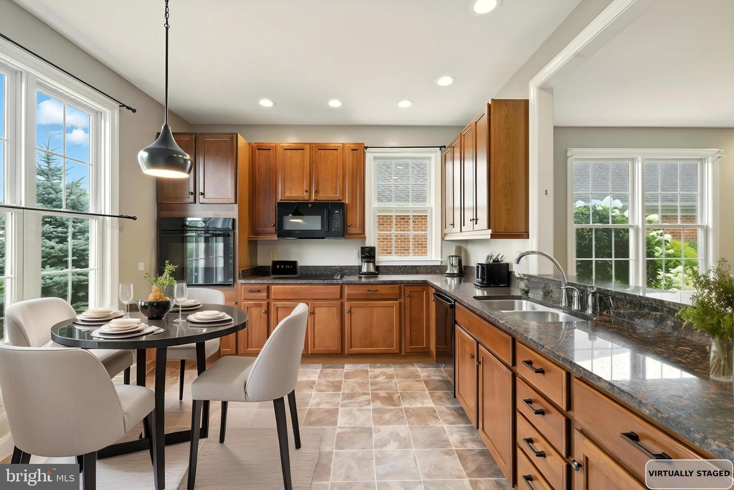 617 REDBUD LN, WOODSTOCK, Virginia 22664, 3 Bedrooms Bedrooms, ,2 BathroomsBathrooms,Residential,For sale,617 REDBUD LN,VASH2011108 MLS # VASH2011108