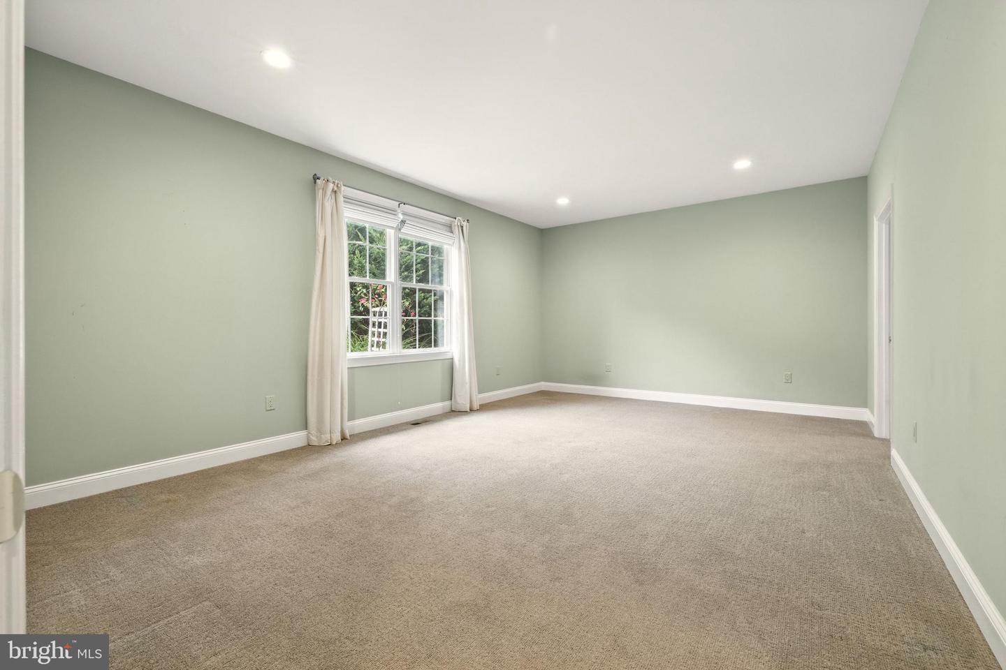 617 REDBUD LN, WOODSTOCK, Virginia 22664, 3 Bedrooms Bedrooms, ,2 BathroomsBathrooms,Residential,For sale,617 REDBUD LN,VASH2011108 MLS # VASH2011108