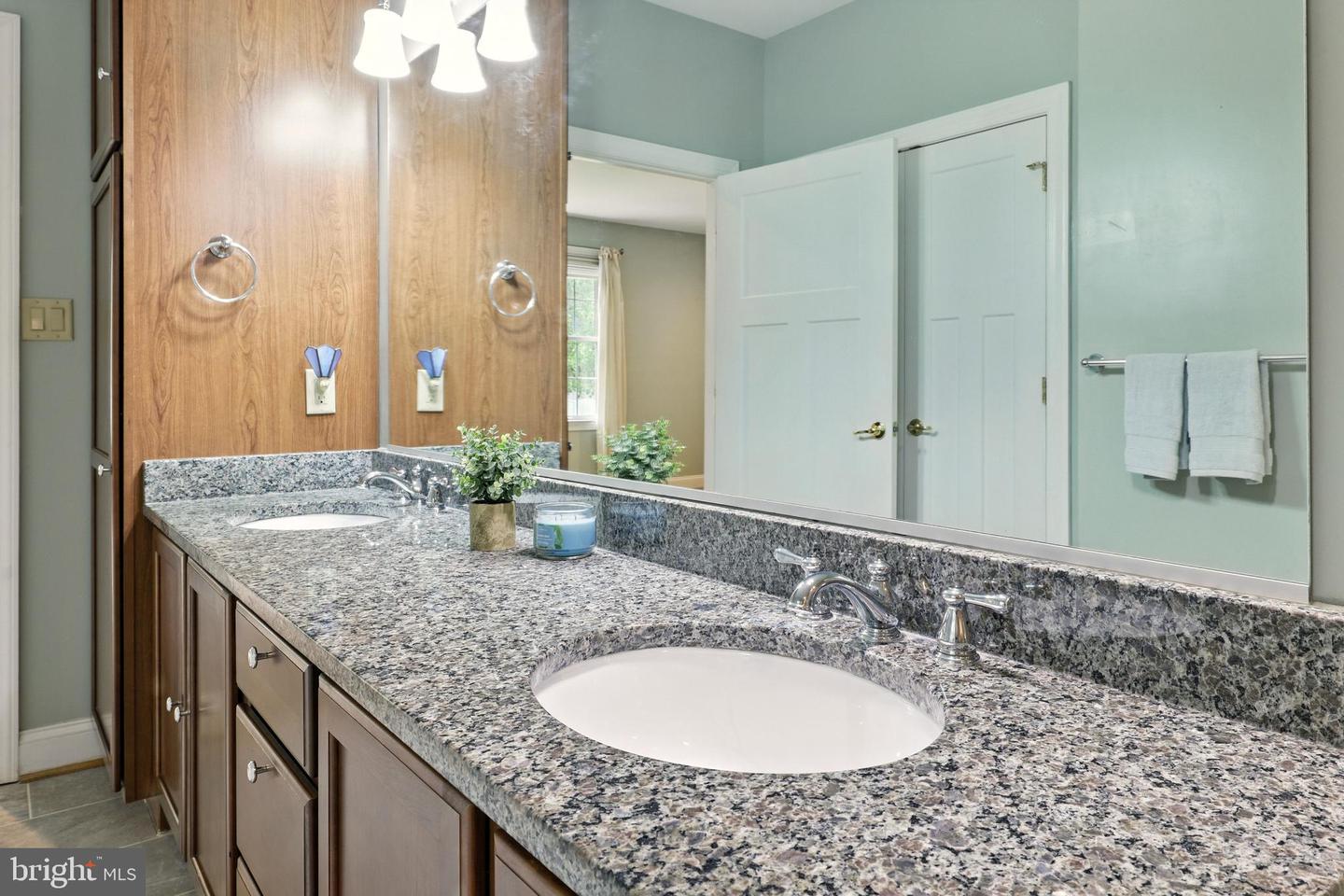 617 REDBUD LN, WOODSTOCK, Virginia 22664, 3 Bedrooms Bedrooms, ,2 BathroomsBathrooms,Residential,For sale,617 REDBUD LN,VASH2011108 MLS # VASH2011108