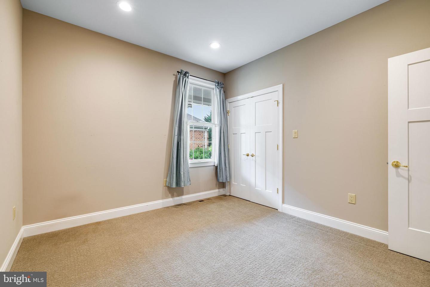 617 REDBUD LN, WOODSTOCK, Virginia 22664, 3 Bedrooms Bedrooms, ,2 BathroomsBathrooms,Residential,For sale,617 REDBUD LN,VASH2011108 MLS # VASH2011108