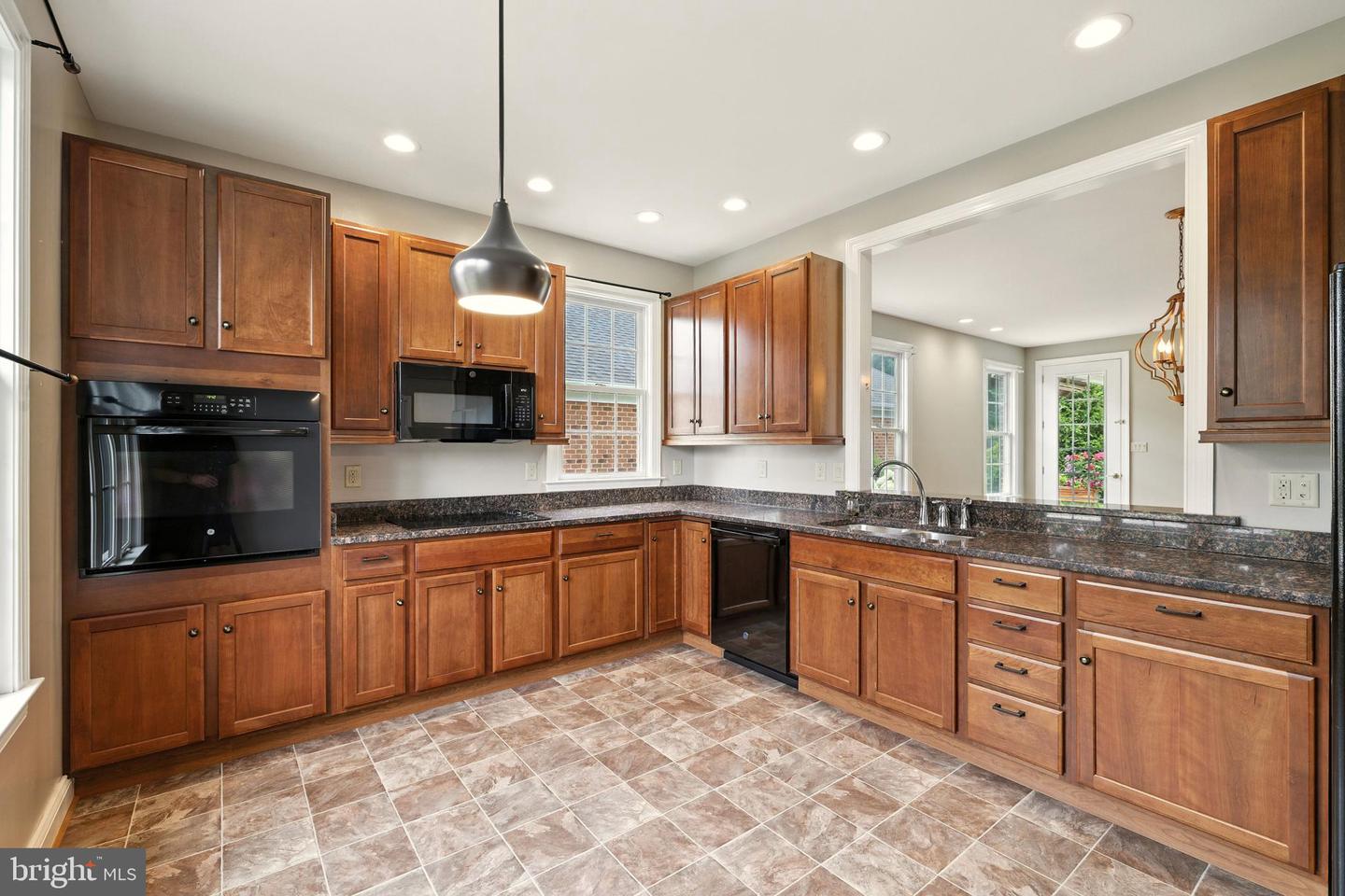 617 REDBUD LN, WOODSTOCK, Virginia 22664, 3 Bedrooms Bedrooms, ,2 BathroomsBathrooms,Residential,For sale,617 REDBUD LN,VASH2011108 MLS # VASH2011108
