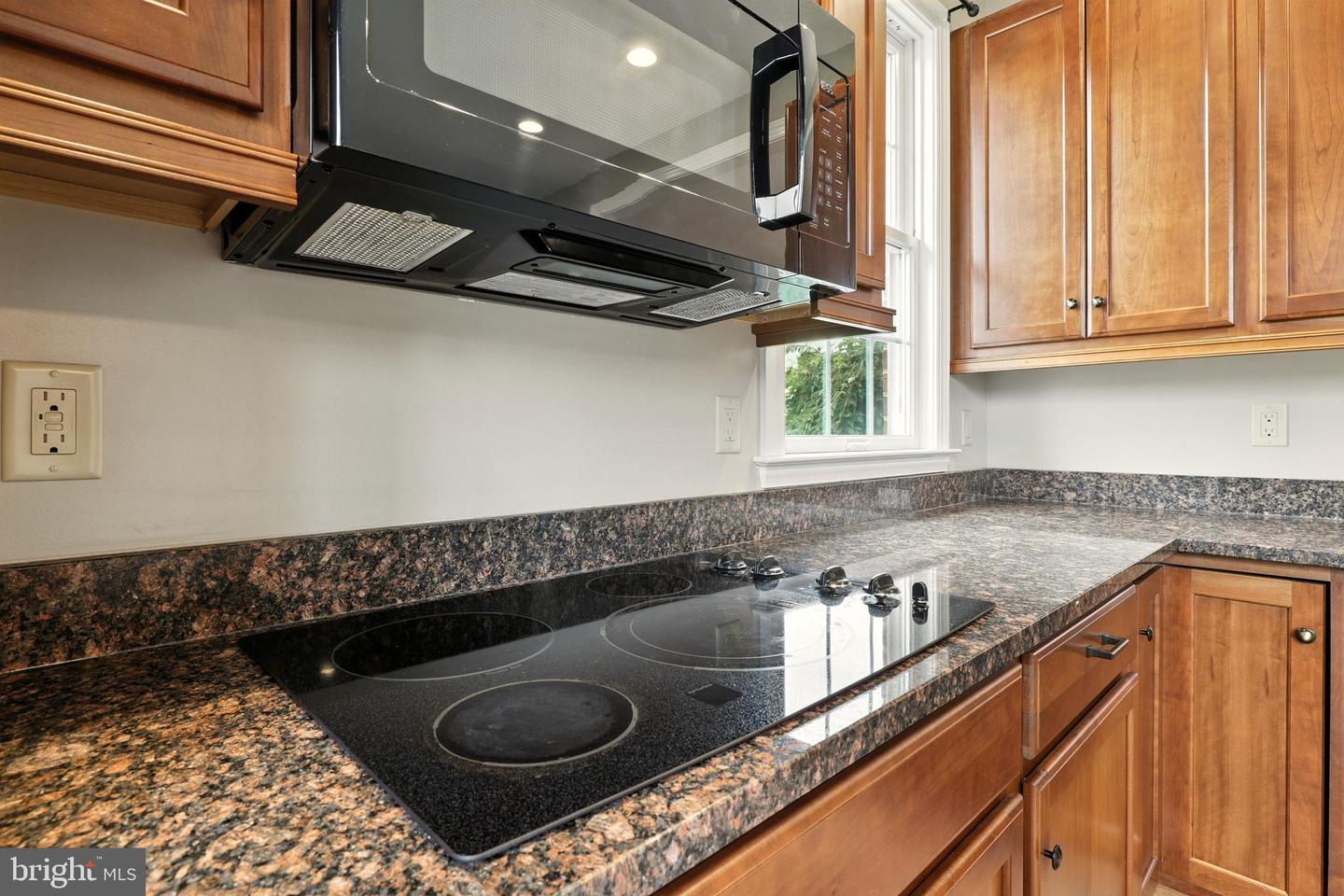 617 REDBUD LN, WOODSTOCK, Virginia 22664, 3 Bedrooms Bedrooms, ,2 BathroomsBathrooms,Residential,For sale,617 REDBUD LN,VASH2011108 MLS # VASH2011108