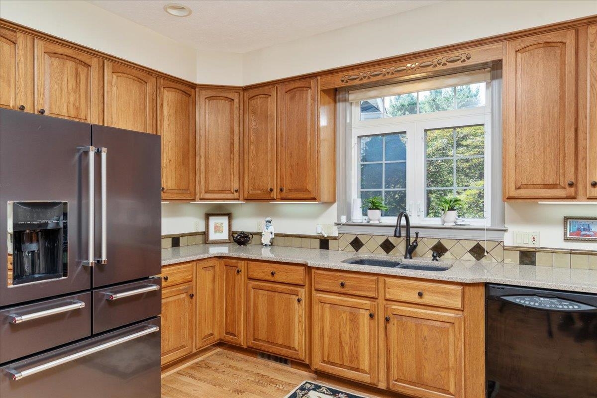 256 CLIFFSIDE DR, EDINBURG, Virginia 22824, 5 Bedrooms Bedrooms, ,5 BathroomsBathrooms,Residential,256 CLIFFSIDE DR,668319 MLS # 668319