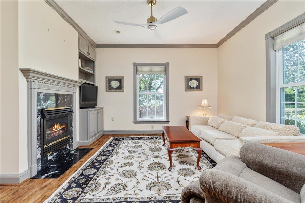 256 CLIFFSIDE DR, EDINBURG, Virginia 22824, 5 Bedrooms Bedrooms, ,5 BathroomsBathrooms,Residential,256 CLIFFSIDE DR,668319 MLS # 668319