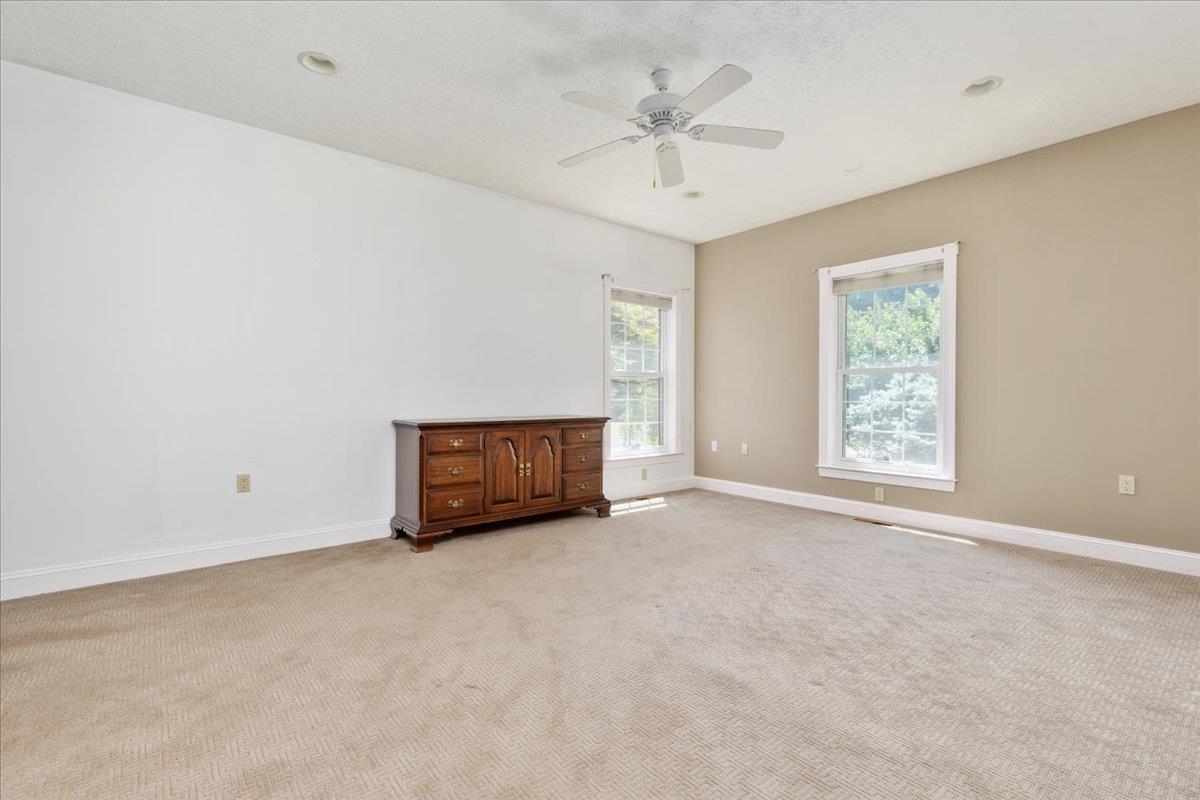 256 CLIFFSIDE DR, EDINBURG, Virginia 22824, 5 Bedrooms Bedrooms, ,5 BathroomsBathrooms,Residential,256 CLIFFSIDE DR,668319 MLS # 668319