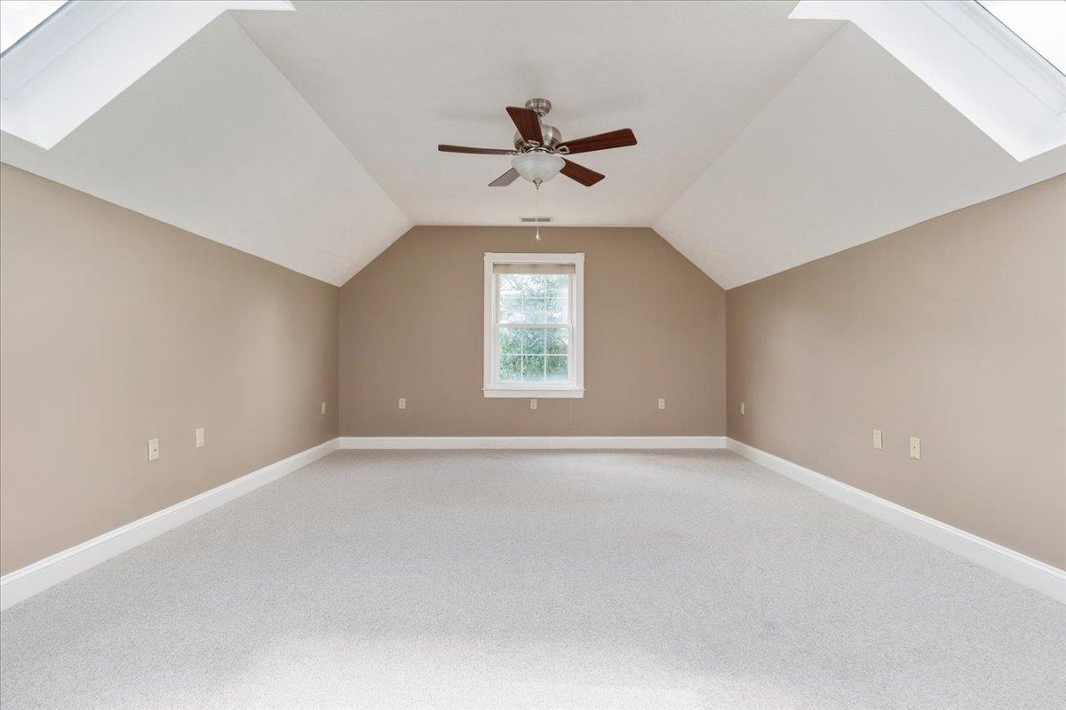256 CLIFFSIDE DR, EDINBURG, Virginia 22824, 5 Bedrooms Bedrooms, ,5 BathroomsBathrooms,Residential,256 CLIFFSIDE DR,668319 MLS # 668319