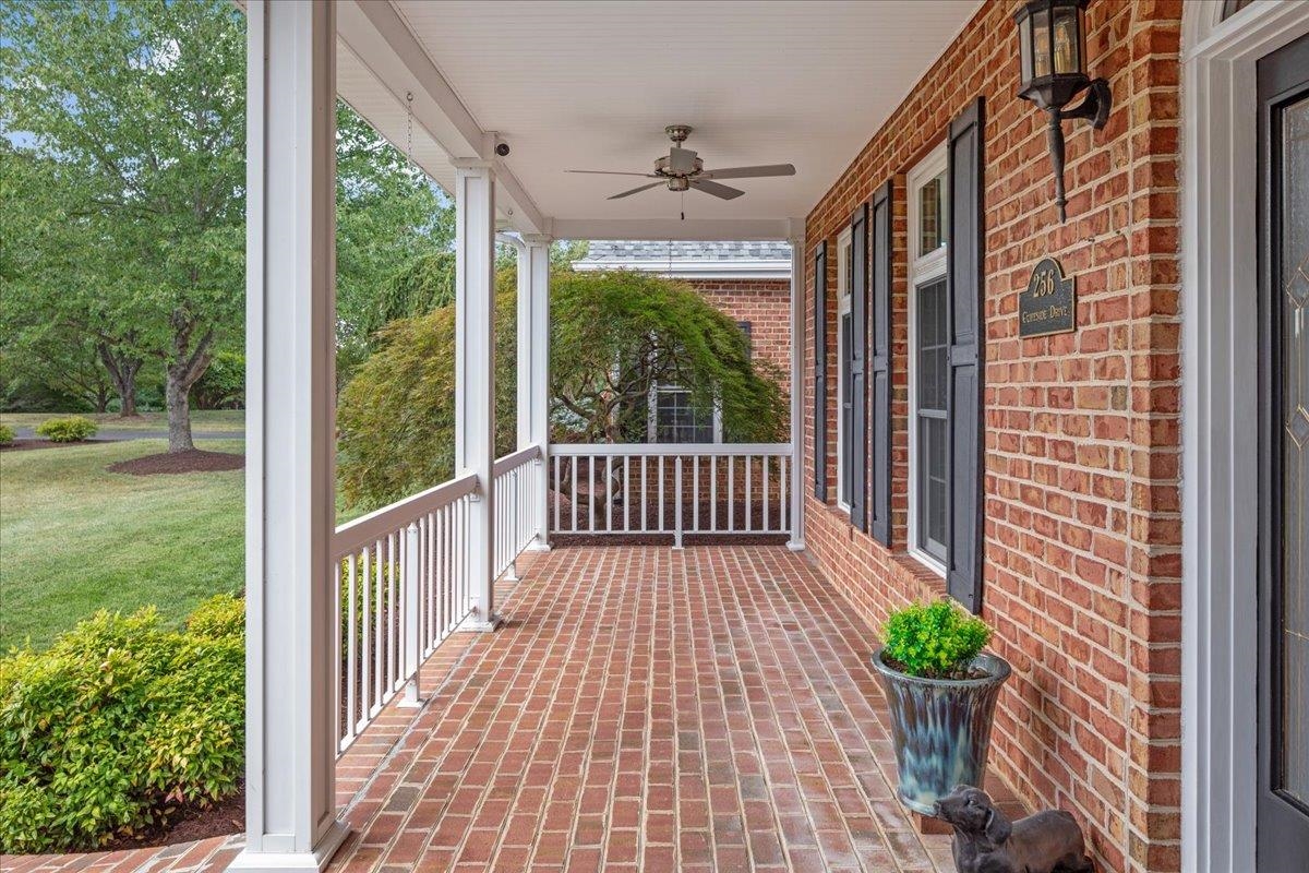 256 CLIFFSIDE DR, EDINBURG, Virginia 22824, 5 Bedrooms Bedrooms, ,5 BathroomsBathrooms,Residential,256 CLIFFSIDE DR,668319 MLS # 668319