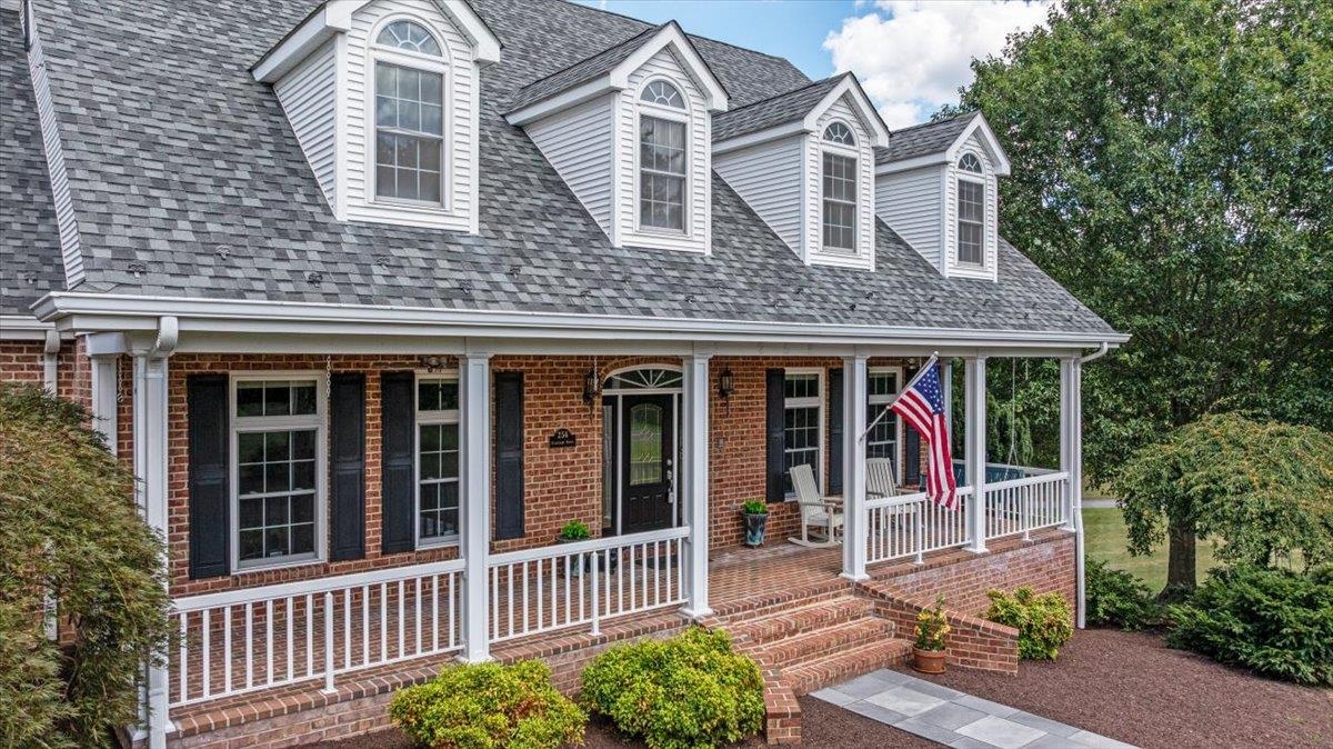 256 CLIFFSIDE DR, EDINBURG, Virginia 22824, 5 Bedrooms Bedrooms, ,5 BathroomsBathrooms,Residential,256 CLIFFSIDE DR,668319 MLS # 668319