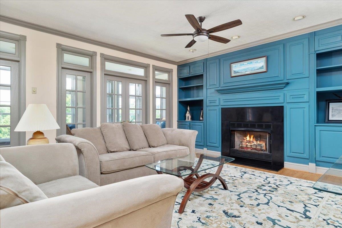 256 CLIFFSIDE DR, EDINBURG, Virginia 22824, 5 Bedrooms Bedrooms, ,5 BathroomsBathrooms,Residential,256 CLIFFSIDE DR,668319 MLS # 668319