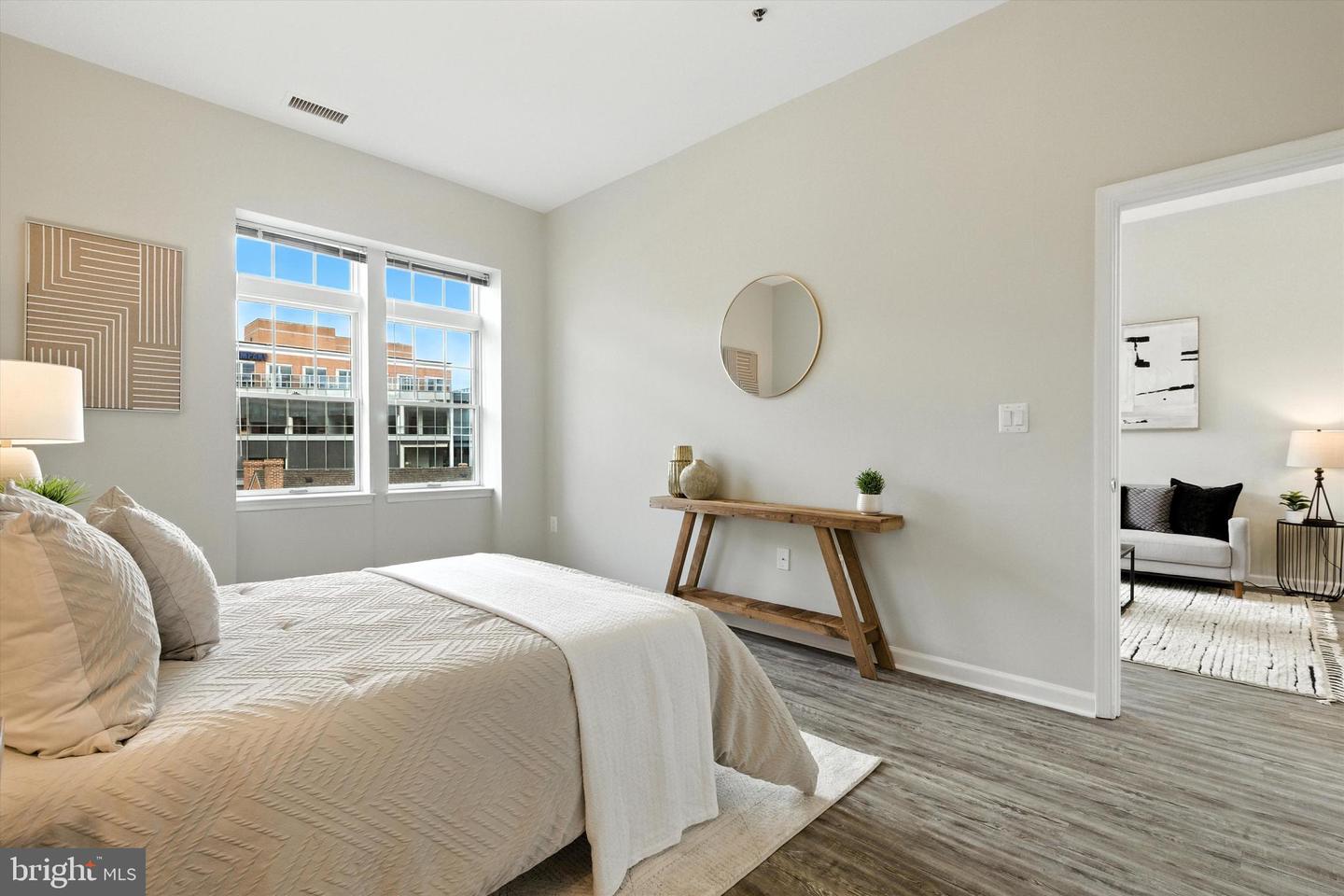 309 HOLLAND LN #222, ALEXANDRIA, Virginia 22314, 2 Bedrooms Bedrooms, ,2 BathroomsBathrooms,Residential,For sale,309 HOLLAND LN #222,VAAX2047282 MLS # VAAX2047282