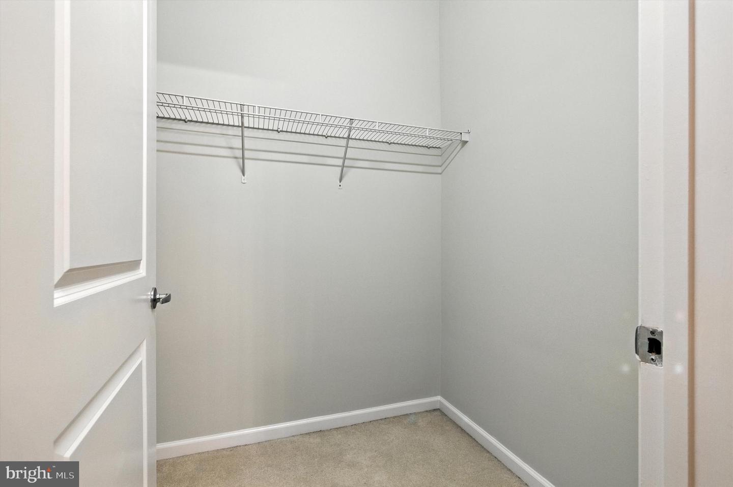 309 HOLLAND LN #222, ALEXANDRIA, Virginia 22314, 2 Bedrooms Bedrooms, ,2 BathroomsBathrooms,Residential,For sale,309 HOLLAND LN #222,VAAX2047282 MLS # VAAX2047282