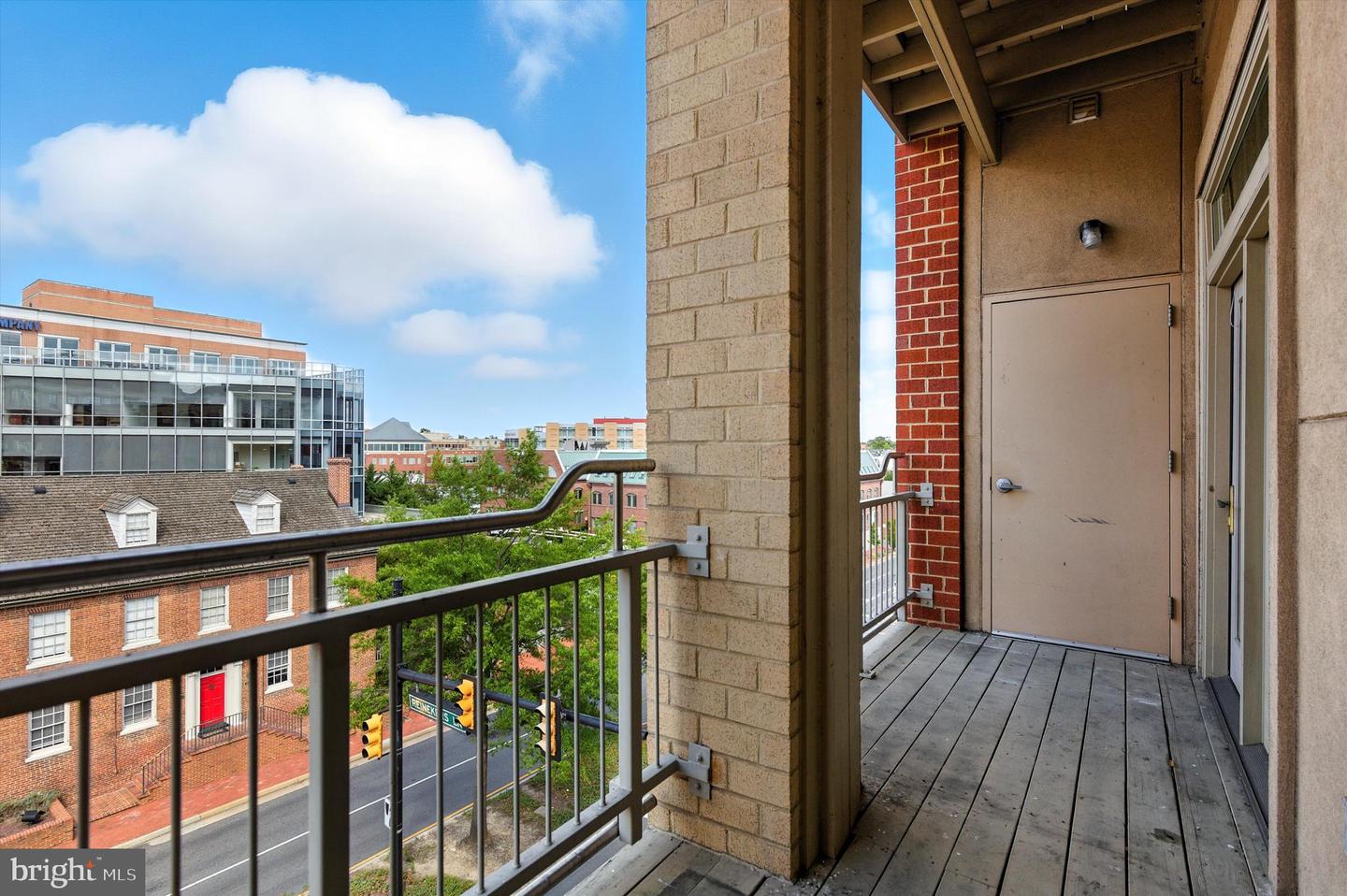 309 HOLLAND LN #222, ALEXANDRIA, Virginia 22314, 2 Bedrooms Bedrooms, ,2 BathroomsBathrooms,Residential,For sale,309 HOLLAND LN #222,VAAX2047282 MLS # VAAX2047282