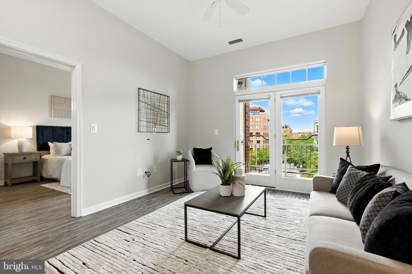 309 HOLLAND LN #222, ALEXANDRIA, Virginia 22314, 2 Bedrooms Bedrooms, ,2 BathroomsBathrooms,Residential,For sale,309 HOLLAND LN #222,VAAX2047282 MLS # VAAX2047282