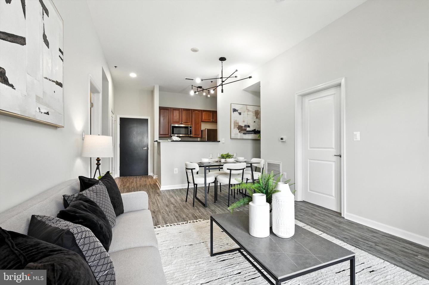 309 HOLLAND LN #222, ALEXANDRIA, Virginia 22314, 2 Bedrooms Bedrooms, ,2 BathroomsBathrooms,Residential,For sale,309 HOLLAND LN #222,VAAX2047282 MLS # VAAX2047282