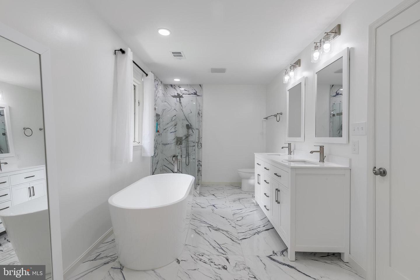 4054 41ST ST, MCLEAN, Virginia 22101, 6 Bedrooms Bedrooms, ,3 BathroomsBathrooms,Residential,For sale,4054 41ST ST,VAFX2256126 MLS # VAFX2256126