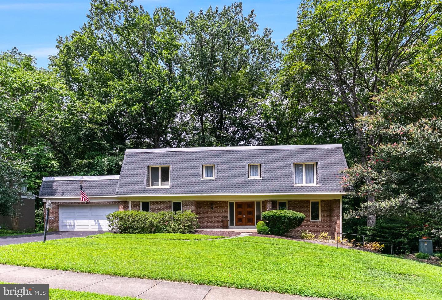 4054 41ST ST, MCLEAN, Virginia 22101, 6 Bedrooms Bedrooms, ,3 BathroomsBathrooms,Residential,For sale,4054 41ST ST,VAFX2256126 MLS # VAFX2256126