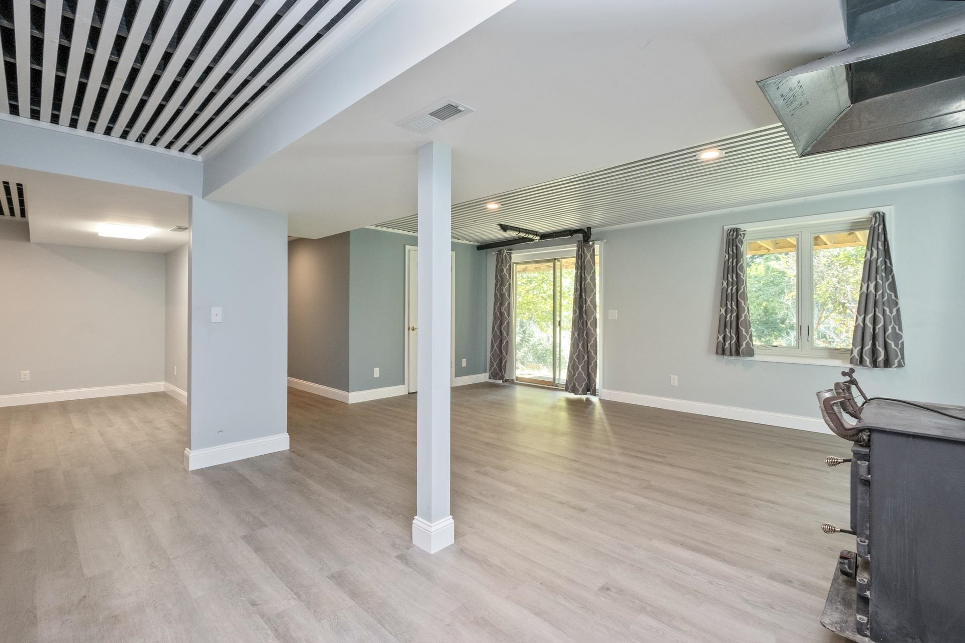28 LITTLE CHESTNUT LN, LYNDHURST, Virginia 22952, 3 Bedrooms Bedrooms, ,2 BathroomsBathrooms,Residential,28 LITTLE CHESTNUT LN,668360 MLS # 668360