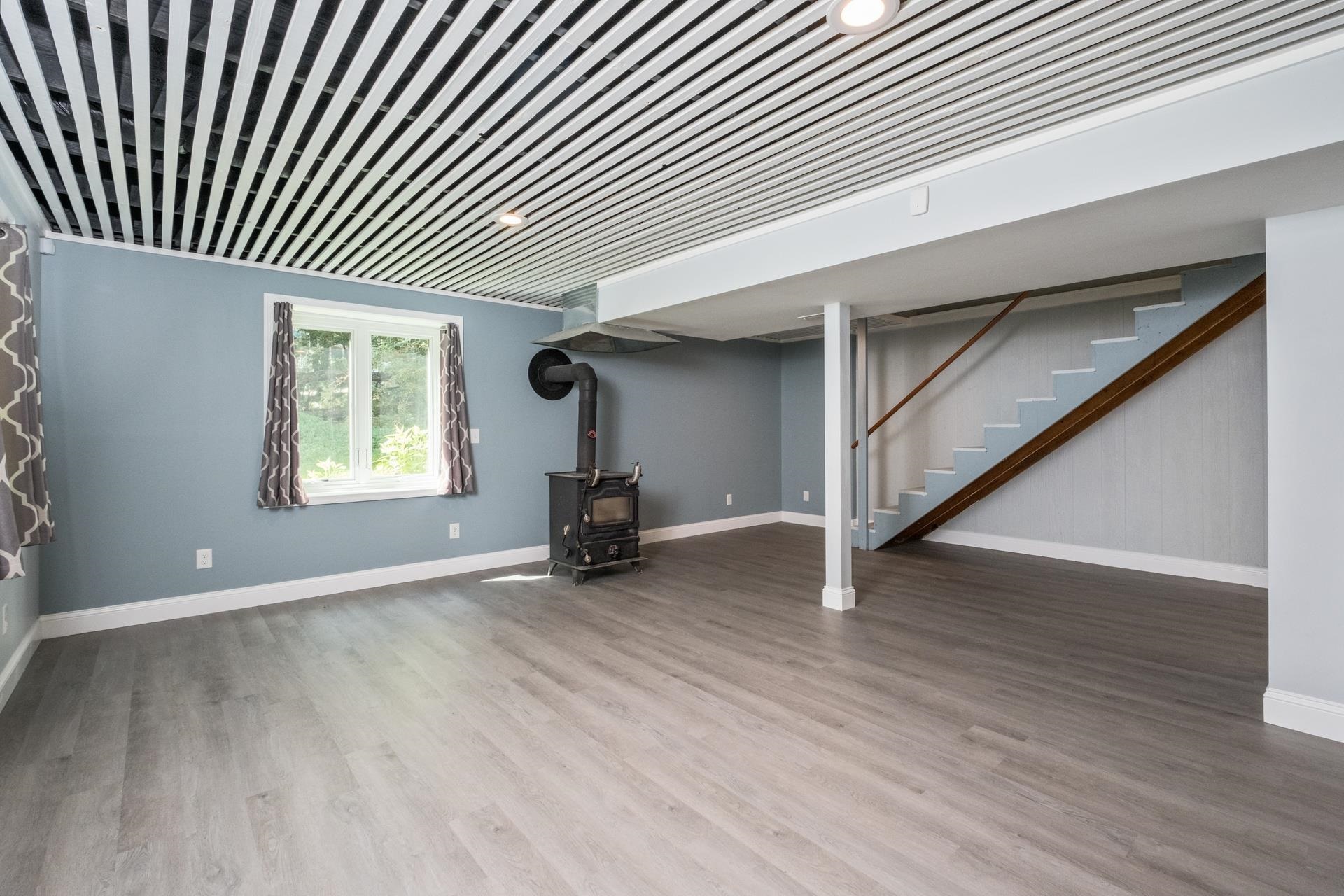 28 LITTLE CHESTNUT LN, LYNDHURST, Virginia 22952, 3 Bedrooms Bedrooms, ,2 BathroomsBathrooms,Residential,28 LITTLE CHESTNUT LN,668360 MLS # 668360