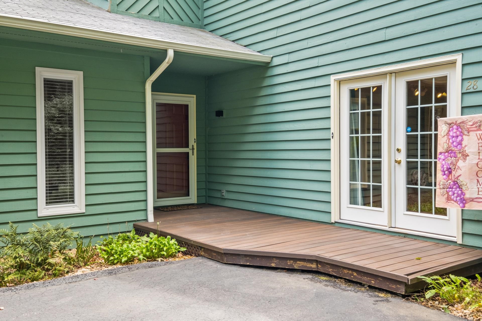 28 LITTLE CHESTNUT LN, LYNDHURST, Virginia 22952, 3 Bedrooms Bedrooms, ,2 BathroomsBathrooms,Residential,28 LITTLE CHESTNUT LN,668360 MLS # 668360