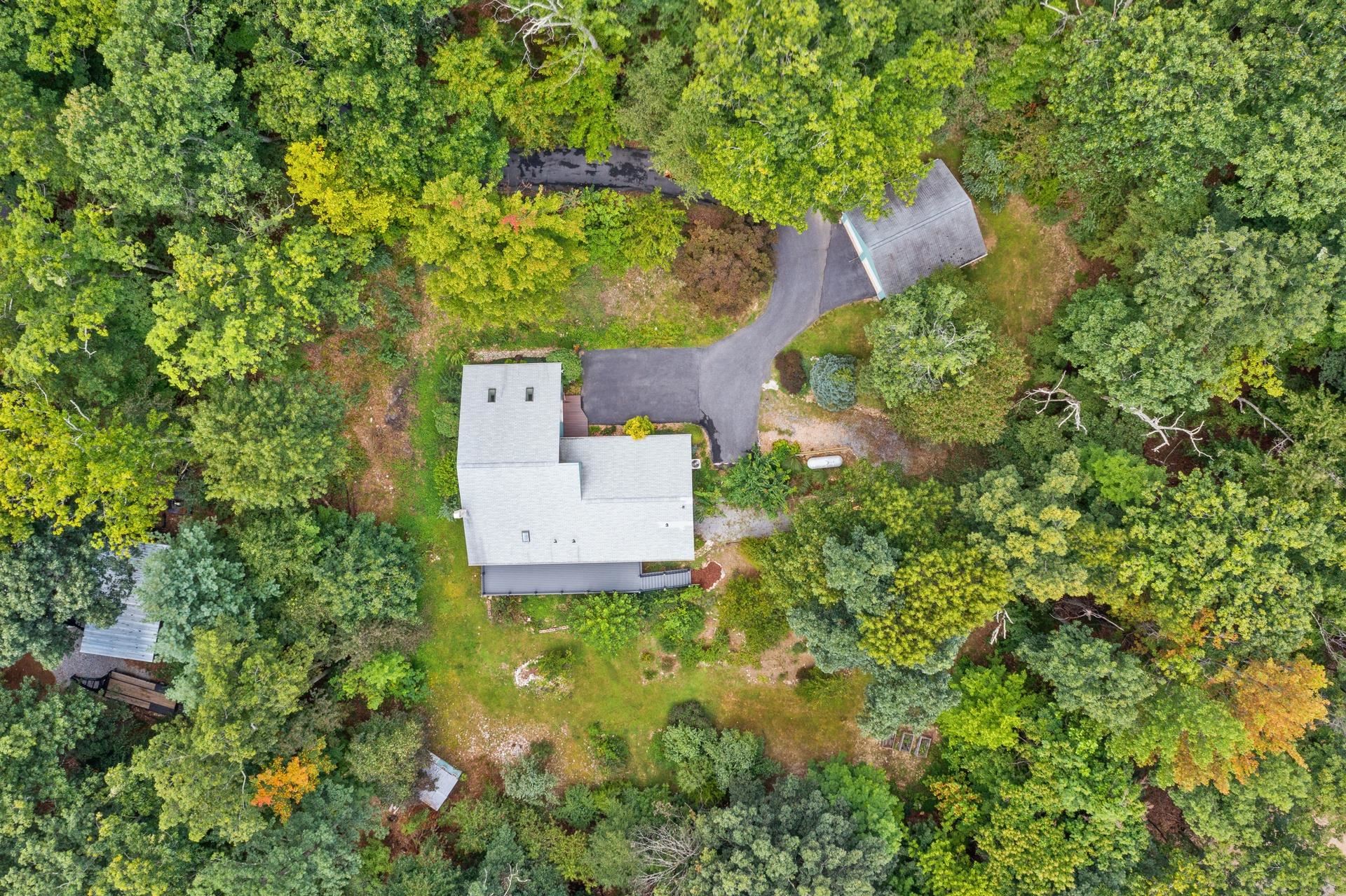 28 LITTLE CHESTNUT LN, LYNDHURST, Virginia 22952, 3 Bedrooms Bedrooms, ,2 BathroomsBathrooms,Residential,28 LITTLE CHESTNUT LN,668360 MLS # 668360