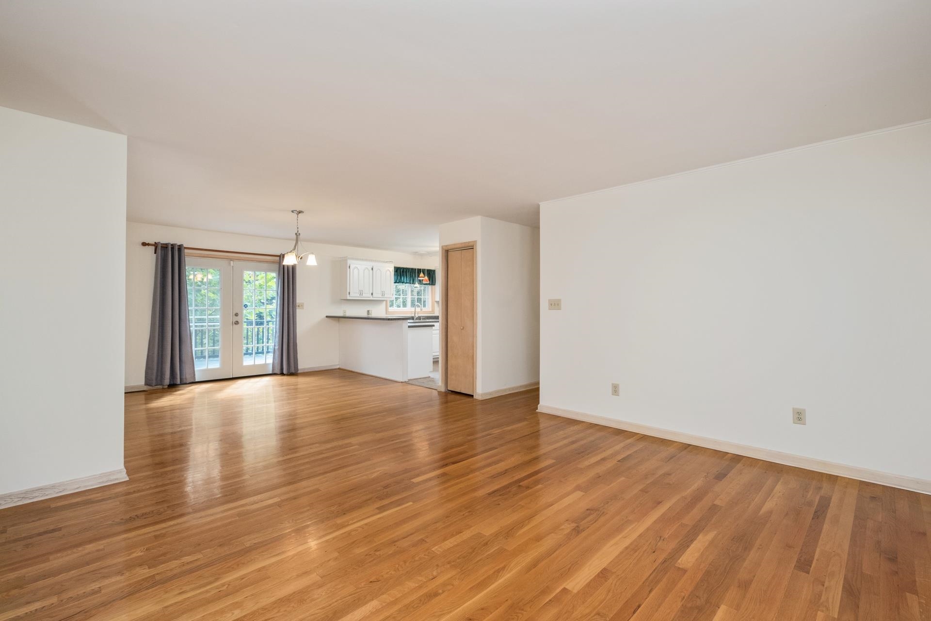 28 LITTLE CHESTNUT LN, LYNDHURST, Virginia 22952, 3 Bedrooms Bedrooms, ,2 BathroomsBathrooms,Residential,28 LITTLE CHESTNUT LN,668360 MLS # 668360