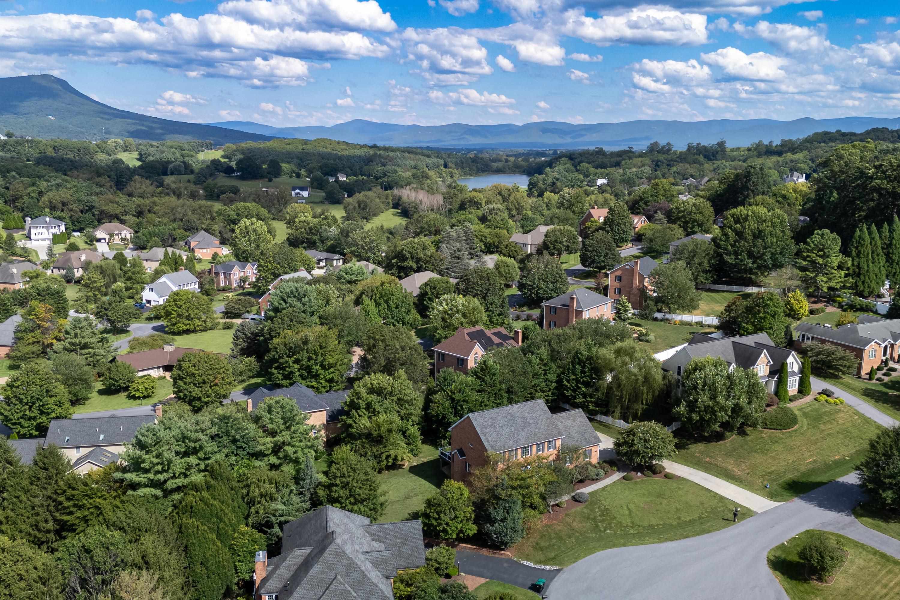 4120 BROWN ROAN LN, ROCKINGHAM, Virginia 22801, 4 Bedrooms Bedrooms, ,3 BathroomsBathrooms,Residential,4120 BROWN ROAN LN,668361 MLS # 668361