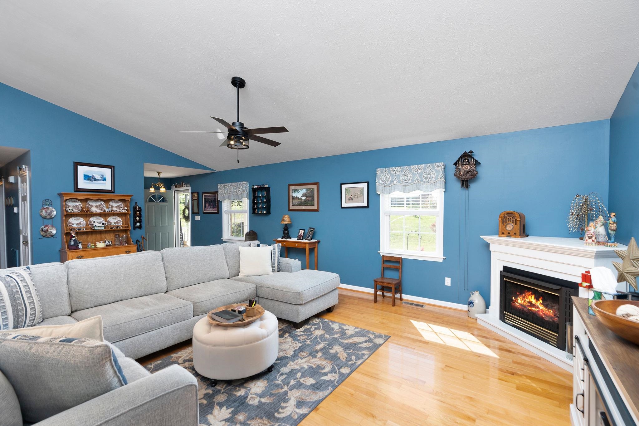3894 SHUTTERLEE MILL LN, STAUNTON, Virginia 24401, 5 Bedrooms Bedrooms, ,3 BathroomsBathrooms,Residential,3894 SHUTTERLEE MILL LN,668362 MLS # 668362