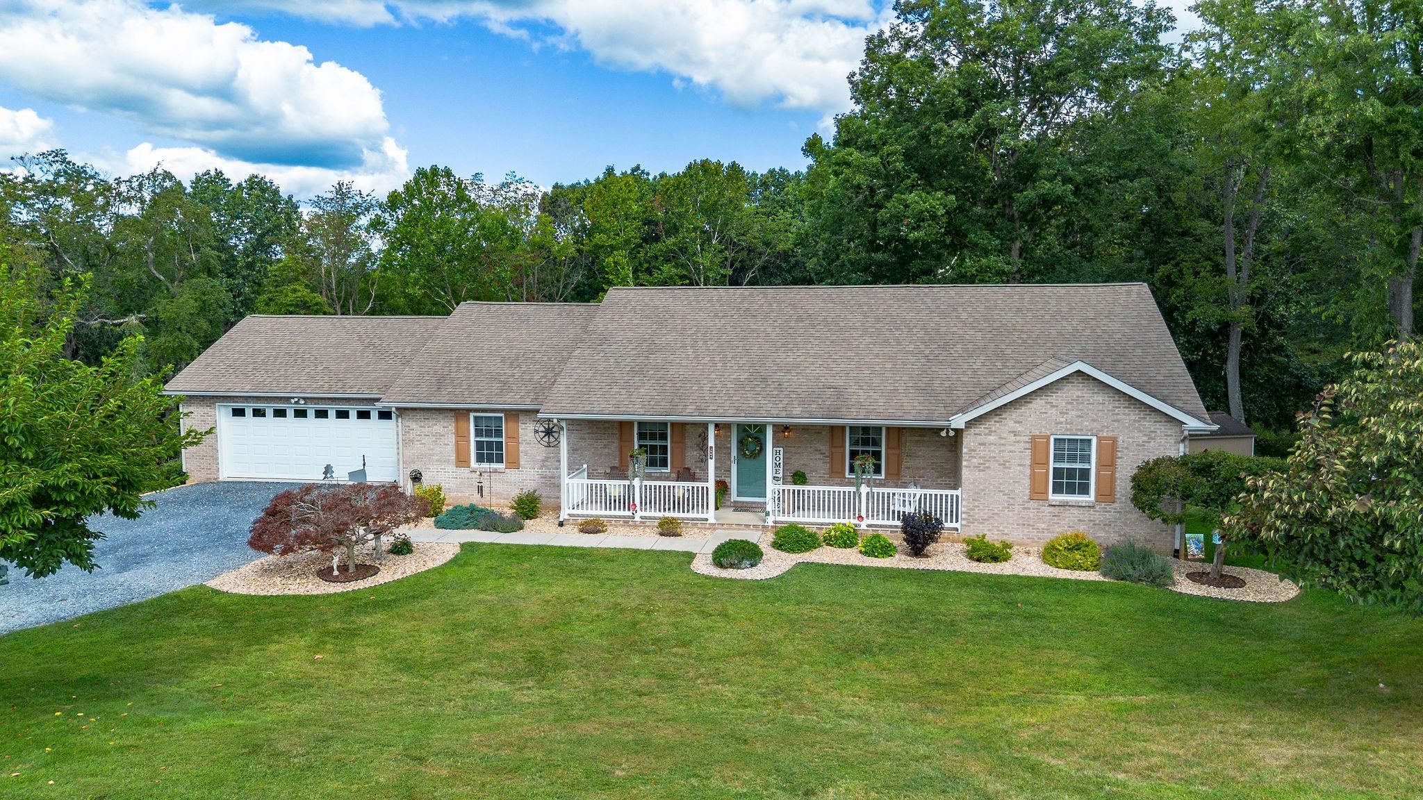 3894 SHUTTERLEE MILL LN, STAUNTON, Virginia 24401, 5 Bedrooms Bedrooms, ,3 BathroomsBathrooms,Residential,3894 SHUTTERLEE MILL LN,668362 MLS # 668362