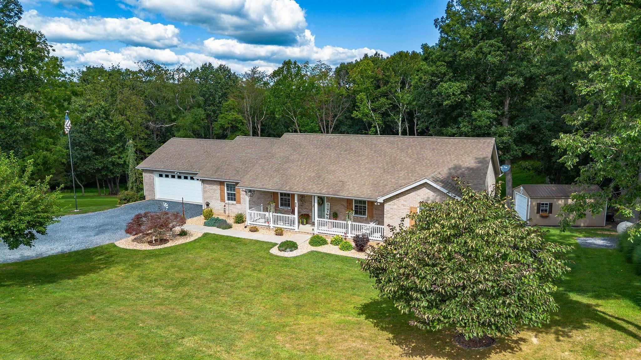 3894 SHUTTERLEE MILL LN, STAUNTON, Virginia 24401, 5 Bedrooms Bedrooms, ,3 BathroomsBathrooms,Residential,3894 SHUTTERLEE MILL LN,668362 MLS # 668362