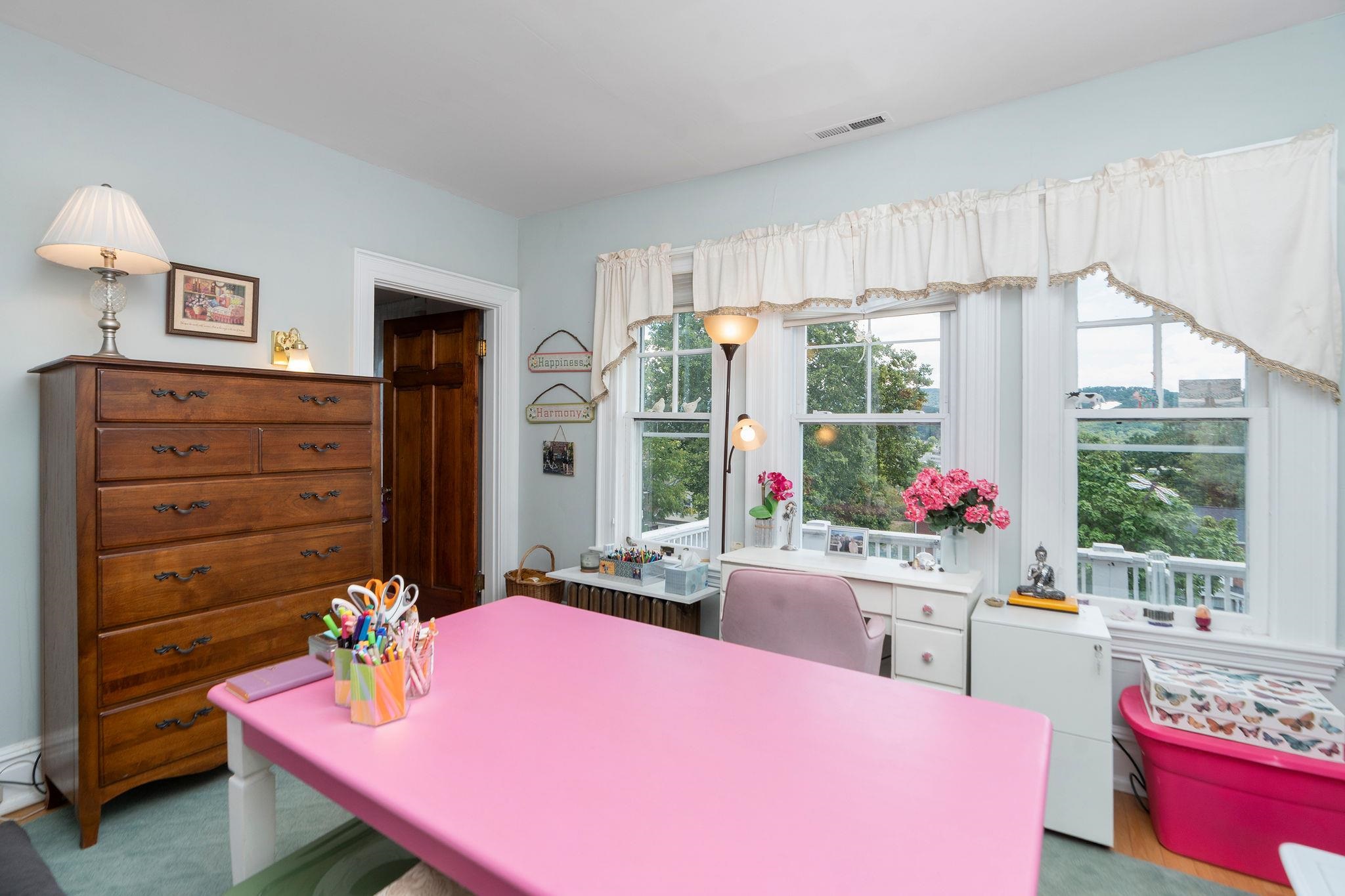 421 WALNUT AVE, WAYNESBORO, Virginia 22980, 7 Bedrooms Bedrooms, ,5 BathroomsBathrooms,Residential,McGee House. 1914,421 WALNUT AVE,668366 MLS # 668366