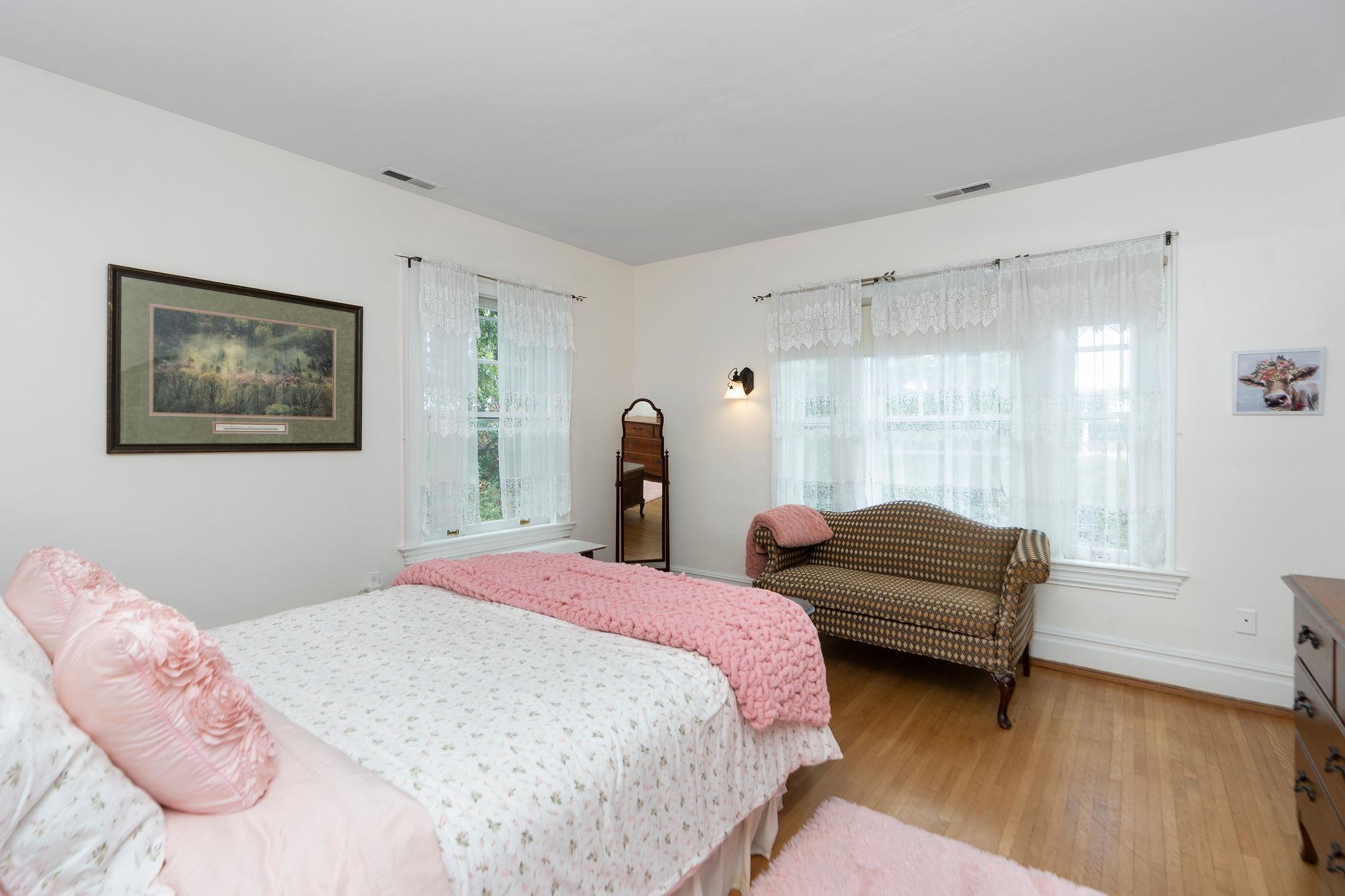 421 WALNUT AVE, WAYNESBORO, Virginia 22980, 7 Bedrooms Bedrooms, ,5 BathroomsBathrooms,Residential,McGee House. 1914,421 WALNUT AVE,668366 MLS # 668366