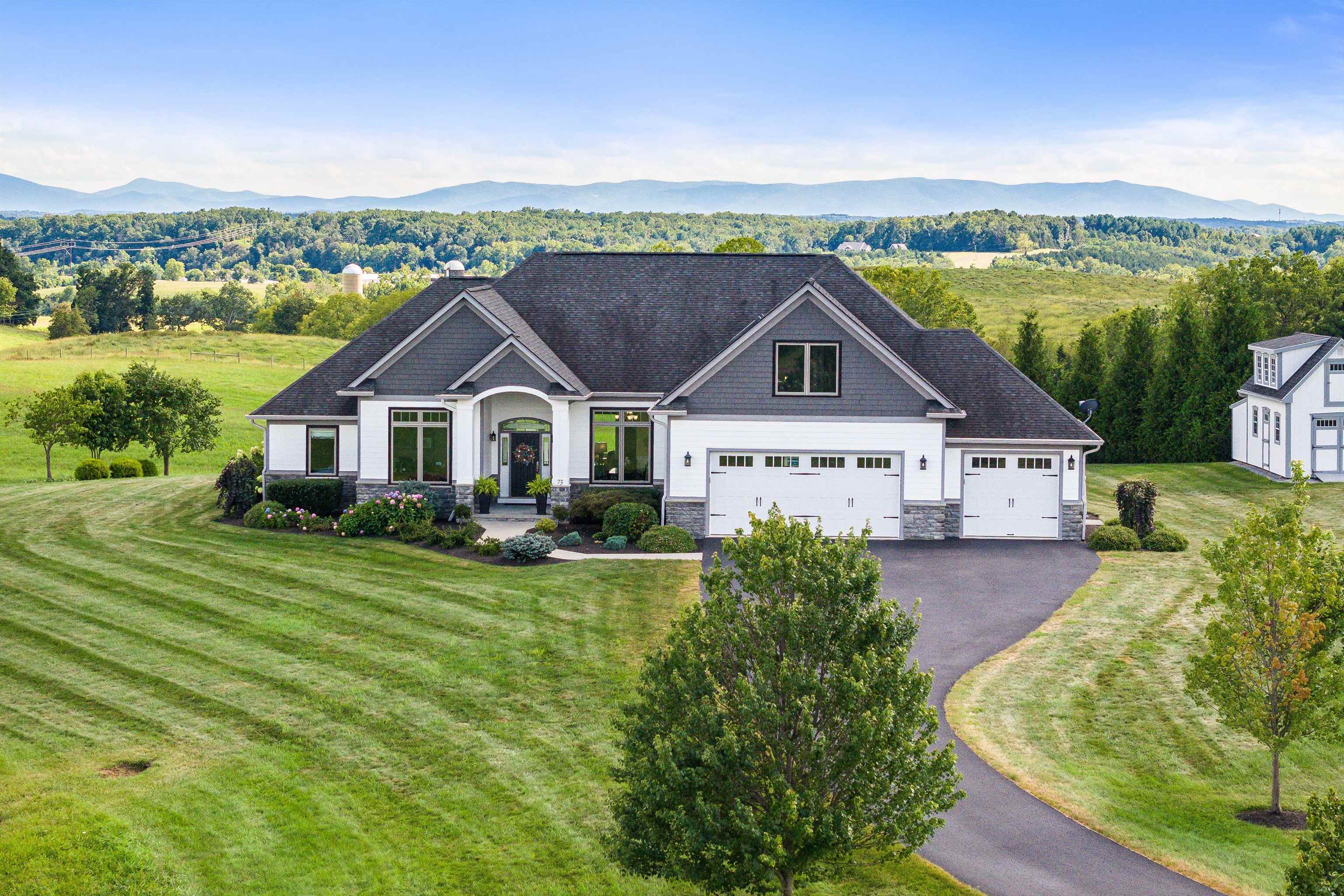 73 BAILEY RD, FORT DEFIANCE, Virginia 24437, 4 Bedrooms Bedrooms, ,2 BathroomsBathrooms,Residential,73 BAILEY RD,668369 MLS # 668369