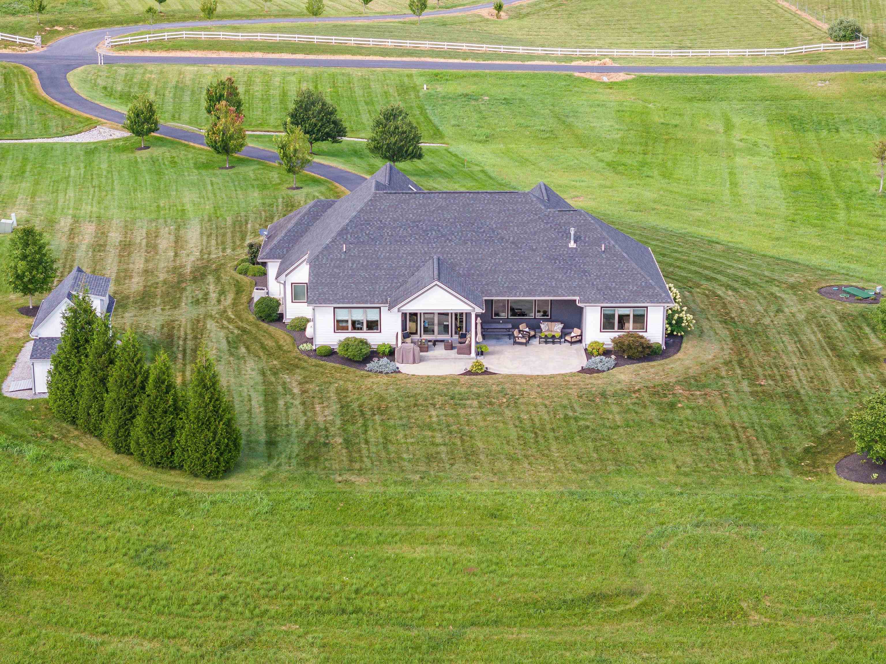 73 BAILEY RD, FORT DEFIANCE, Virginia 24437, 4 Bedrooms Bedrooms, ,2 BathroomsBathrooms,Residential,73 BAILEY RD,668369 MLS # 668369