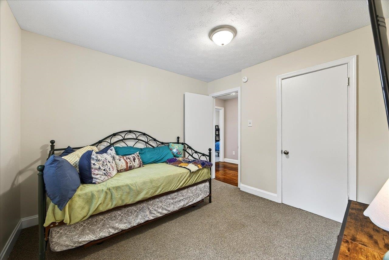 524 B ST, STAUNTON, Virginia 24401, 4 Bedrooms Bedrooms, ,2 BathroomsBathrooms,Residential,524 B ST,668374 MLS # 668374