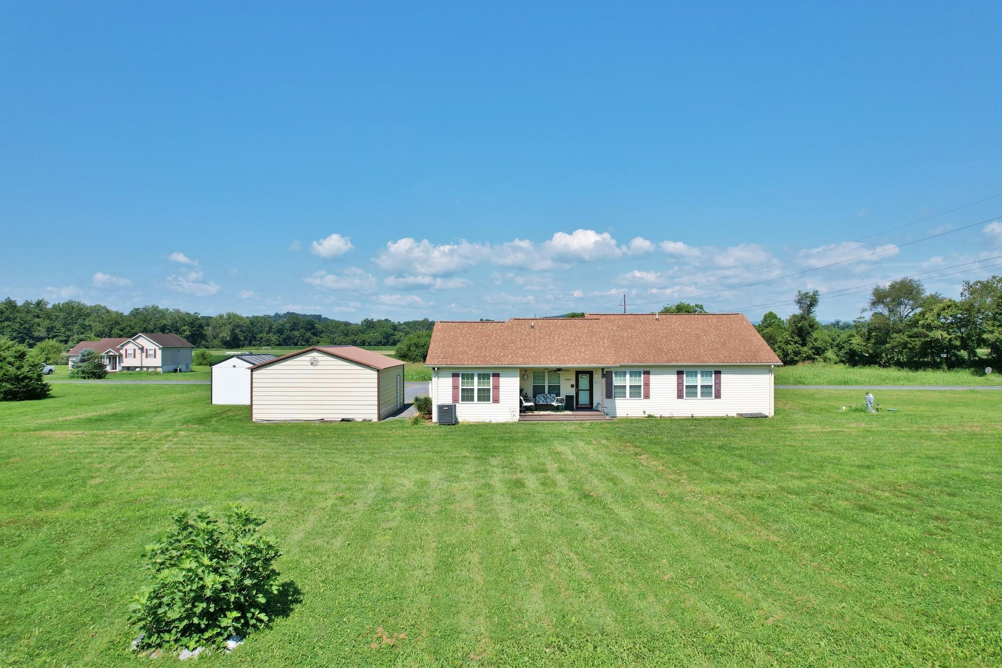 39 SUMMERS LN, NEW MARKET, Virginia 22844, 3 Bedrooms Bedrooms, ,2 BathroomsBathrooms,Residential,39 SUMMERS LN,668375 MLS # 668375
