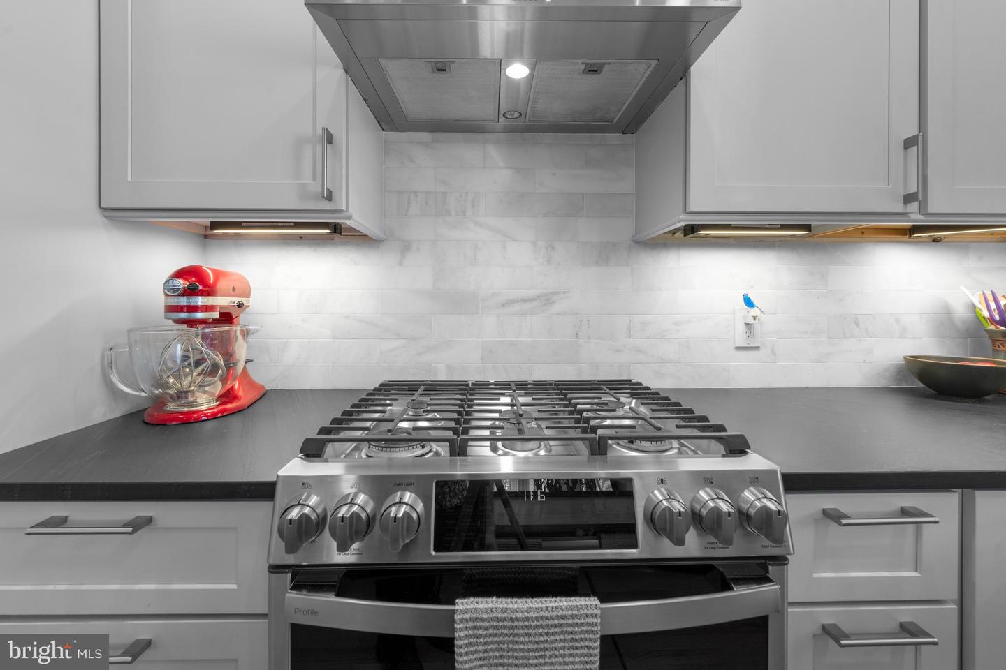 15 SEATON PL NE #2, WASHINGTON, District Of Columbia 20002, 3 Bedrooms Bedrooms, ,2 BathroomsBathrooms,Residential,For sale,15 SEATON PL NE #2,DCDC2215488 MLS # DCDC2215488