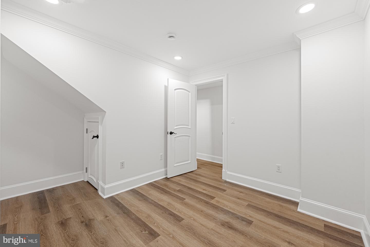 15 SEATON PL NE #1, WASHINGTON, District Of Columbia 20002, 3 Bedrooms Bedrooms, ,2 BathroomsBathrooms,Residential,For sale,15 SEATON PL NE #1,DCDC2215594 MLS # DCDC2215594
