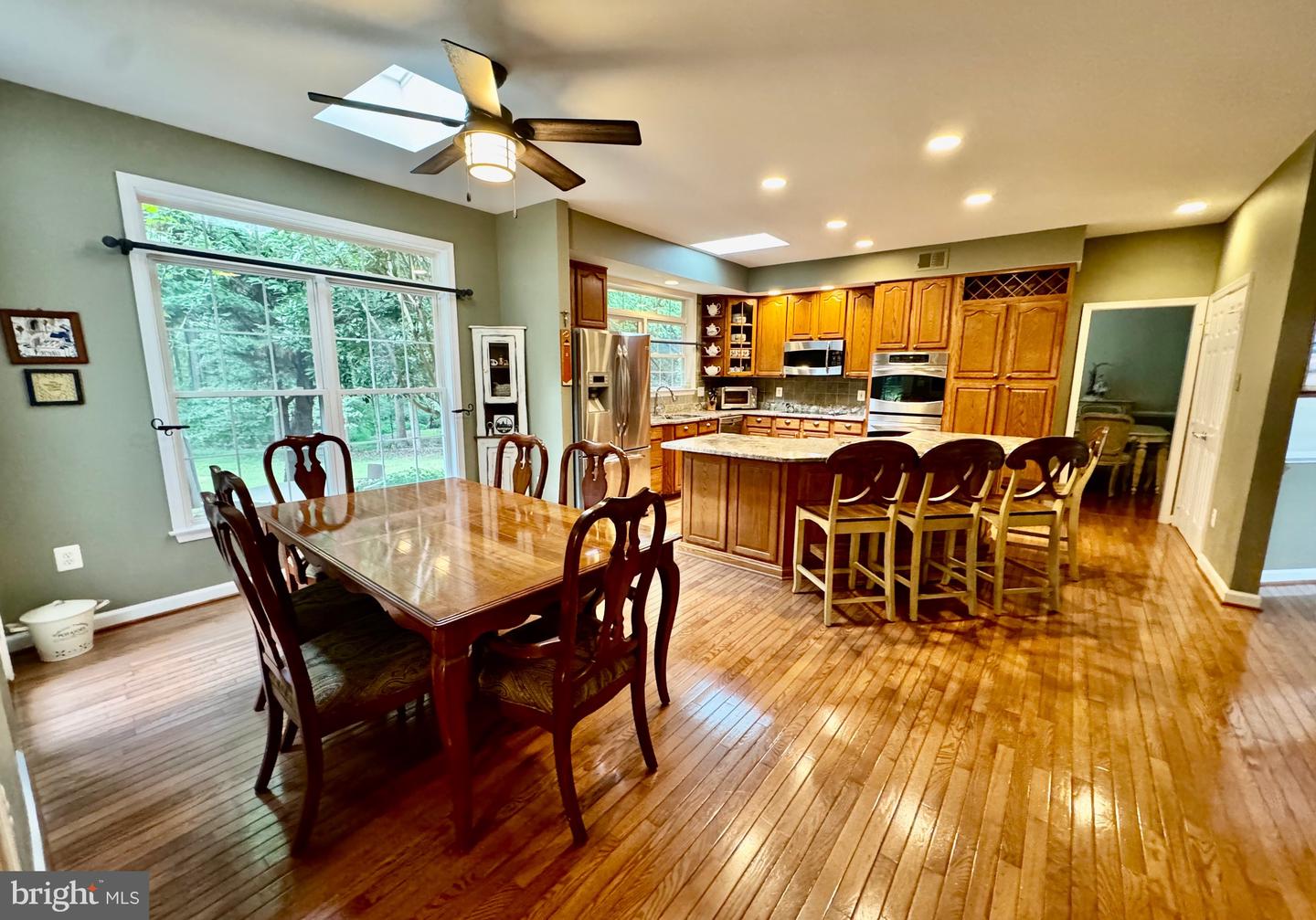 5437 ROSEHAVEN CT, WARRENTON, Virginia 20187, 4 Bedrooms Bedrooms, ,4 BathroomsBathrooms,Residential,For sale,5437 ROSEHAVEN CT,VAFQ2017970 MLS # VAFQ2017970