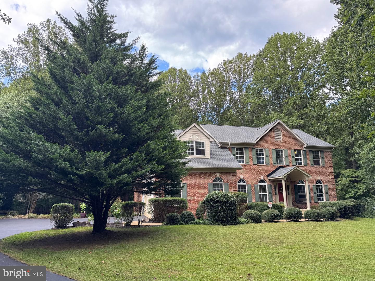 5437 ROSEHAVEN CT, WARRENTON, Virginia 20187, 4 Bedrooms Bedrooms, ,4 BathroomsBathrooms,Residential,For sale,5437 ROSEHAVEN CT,VAFQ2017970 MLS # VAFQ2017970