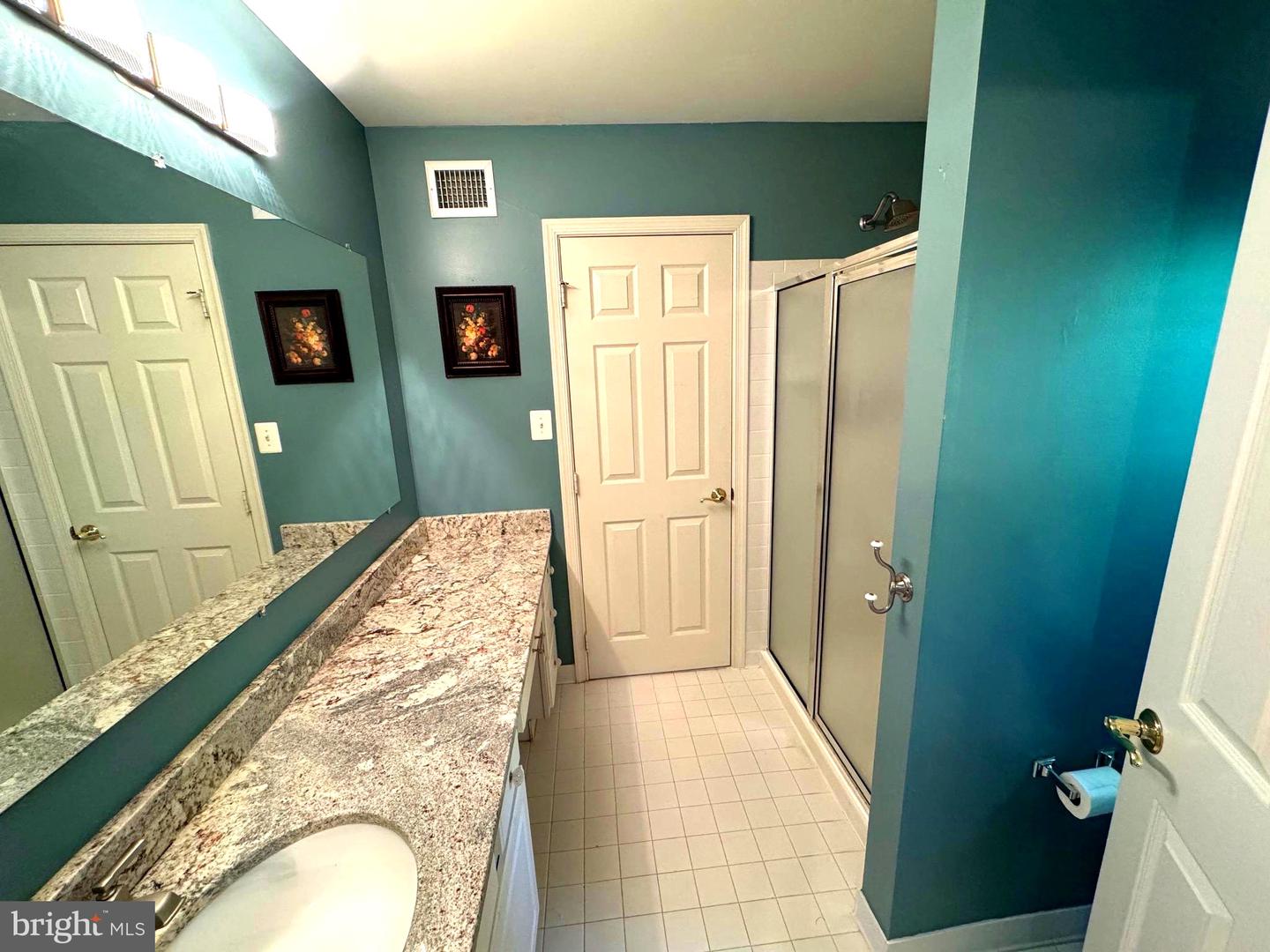 5437 ROSEHAVEN CT, WARRENTON, Virginia 20187, 4 Bedrooms Bedrooms, ,4 BathroomsBathrooms,Residential,For sale,5437 ROSEHAVEN CT,VAFQ2017970 MLS # VAFQ2017970
