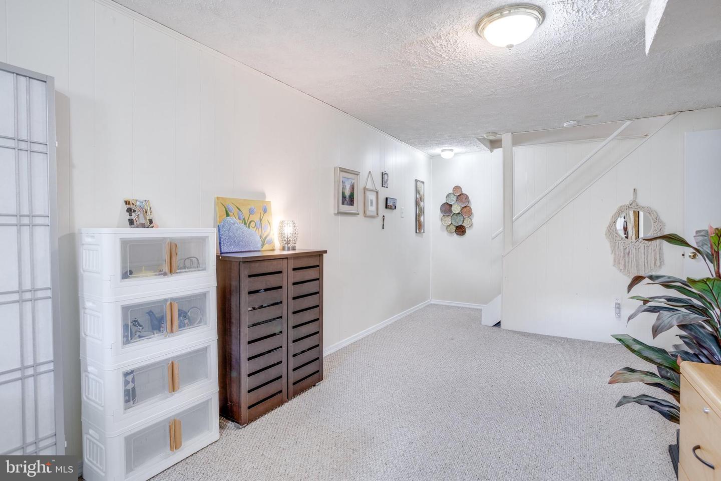 8335 TERRA GRANDE AVE, SPRINGFIELD, Virginia 22153, 5 Bedrooms Bedrooms, ,3 BathroomsBathrooms,Residential,For sale,8335 TERRA GRANDE AVE,VAFX2262544 MLS # VAFX2262544